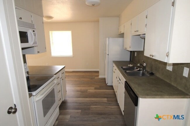 Photo - 1103 Craig St