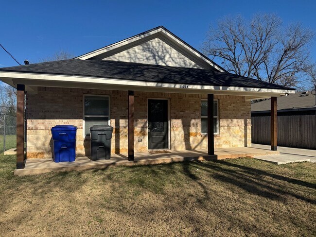 Photo - Updated 3/2 Duplex in the Heart of Waco