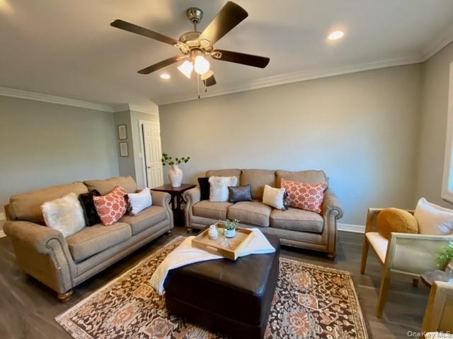 Photo - 307 Robinson Ave Unit 5