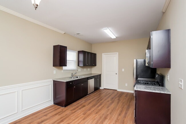 Photo - 124 Hill Crest Cir