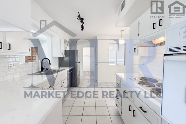 Building Photo - 2Bed/2Bath House in Sun City on Golf Course! Ready for Immediate Move-In!