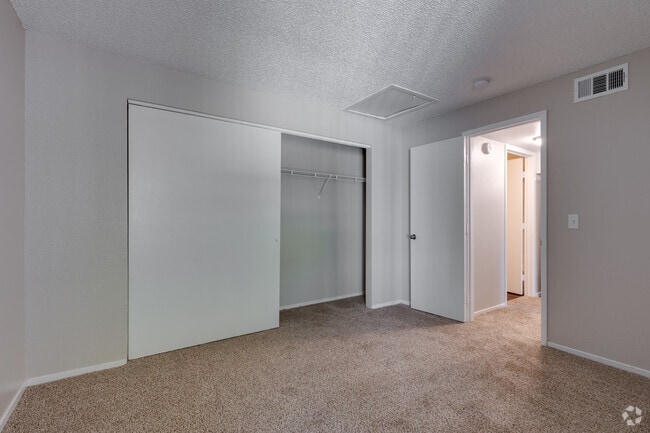 2 BR, 2 BA (Júnior) - 912 SF