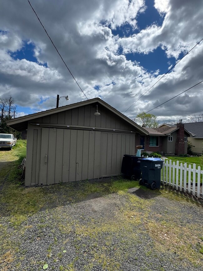 Photo - 125 Green St