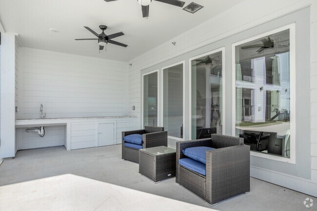 Outdoor Lounge