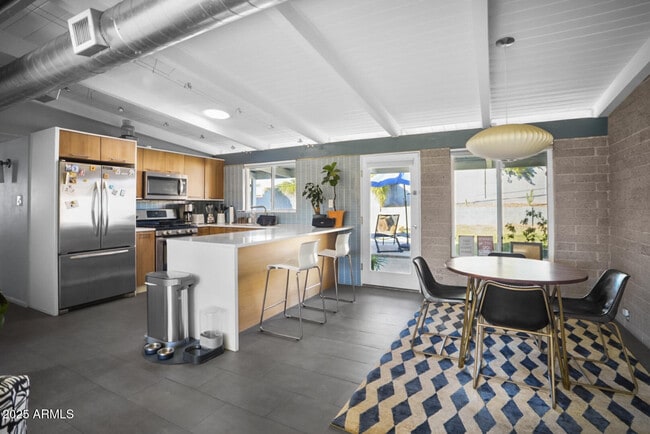 Photo - 1504 E Rancho Dr Casa