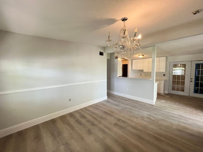 Photo - 6511 Seminole Dr