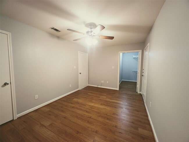 Photo - 154 S Bend Ct