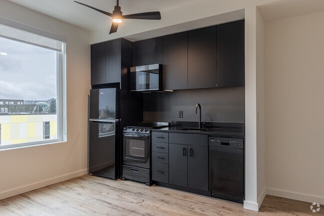 0BR, 1BA - 326SF