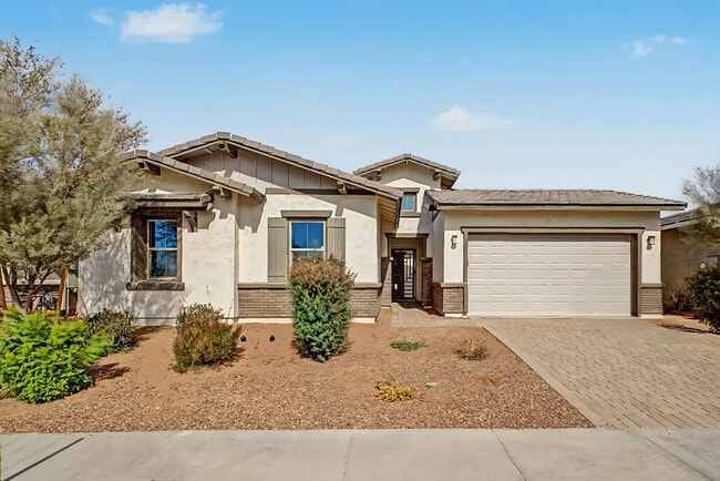 Building Photo - 13103 N 174th Dr