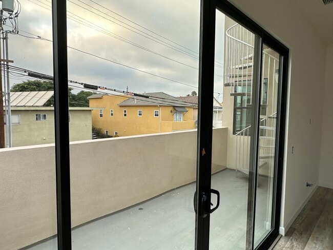 Photo - 256 B Ave