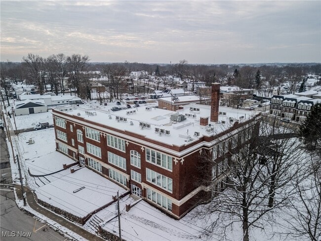 Photo - 25 E Spaulding St