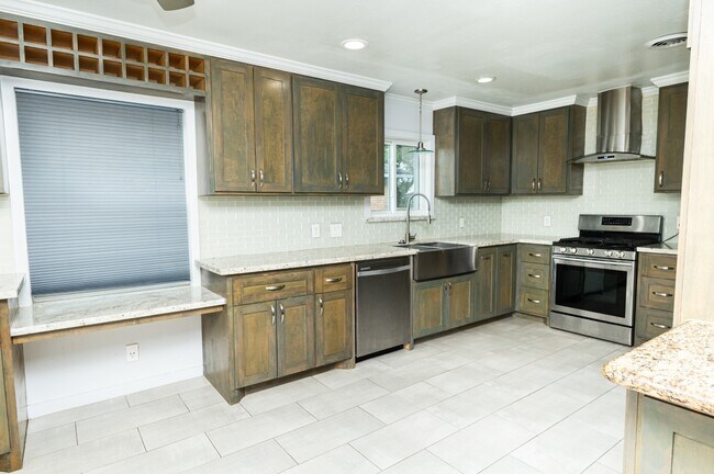 Photo - 5407 Rutherglenn Dr