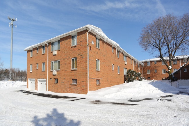 Photo - Highland Bay Apartments