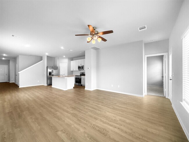 Photo - 632 Levine Ct