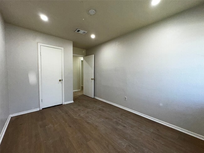 Photo - 12815 Segrest Dr