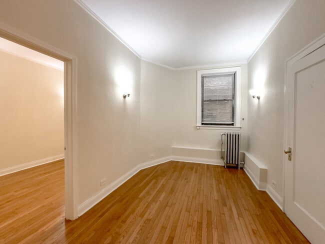 Photo - 4752 N Paulina St Unit 201