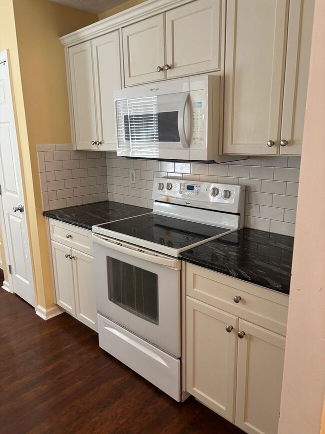 Photo - Updated 3/2 Brick Ranch In Grovetown - Available Now!