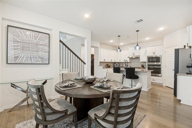 Photo - 656 Bethpage Dr