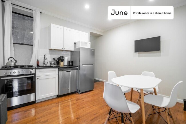 Room in Shared 3 bed/1 bath home in East Village