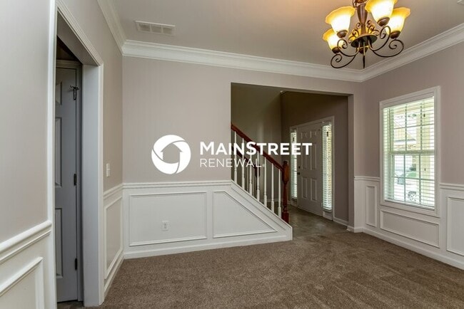 Photo - 4 Bedroom Pet-Friendly Home in Snellville, GA with Main Street Renewal