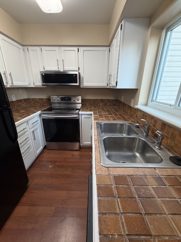 Photo - 1559 Peacock Pl