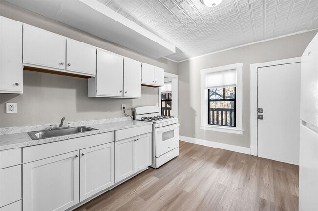 Building Photo - 92 Woodside Terrace Unit 3R