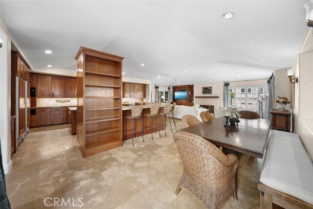 839 Emerald Bay
