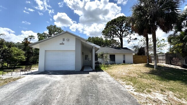 Building Photo - 3950 Greenfield Ct Rental