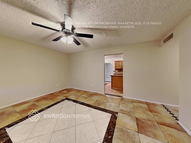 Photo - 3735 W Columbine Dr