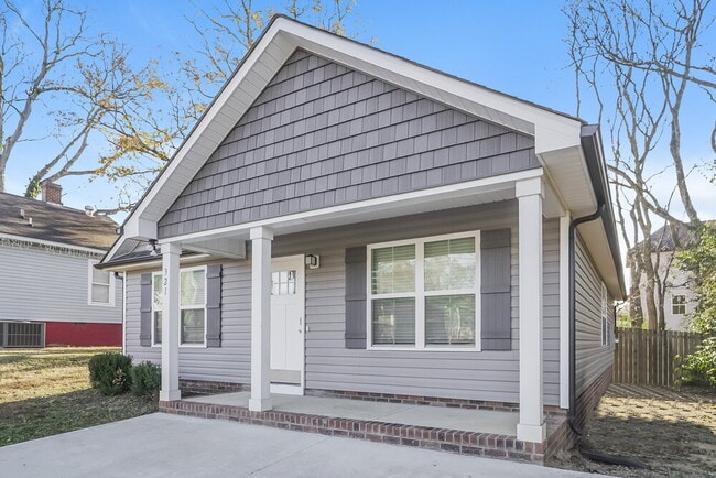 Photo - 321 Howerton Ave NW