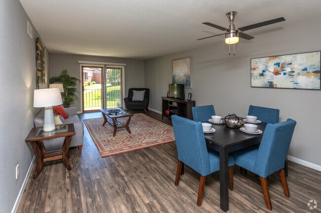 1BR, 1BA, Model - 873 SF