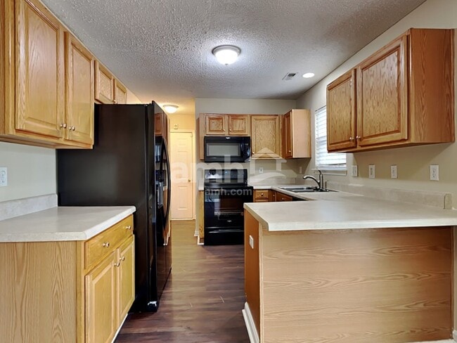 Photo - 1095 Cobblestone Blvd