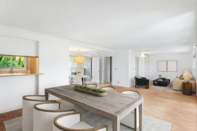 Photo - Unfurnished, SENIOR Living at Encina Royale Unidad 6