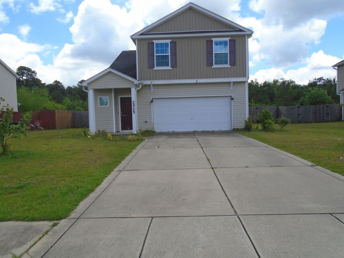 CROSSWINDS Rental - Casas en Alquiler - Hope Mills, NC | ForRent.com