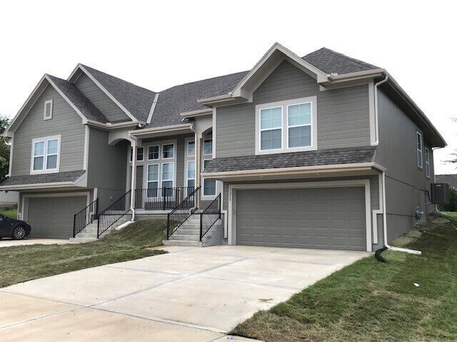 Photo - 1229 N 132nd St