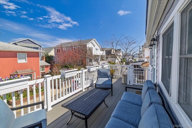 35 Nebraska St
