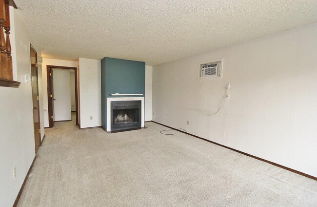 Photo - 3433 S Constitution Way