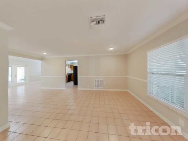 Photo - 202 Faithway Dr