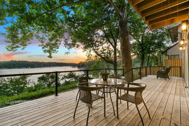 Photo - 74 Riverside Dr House