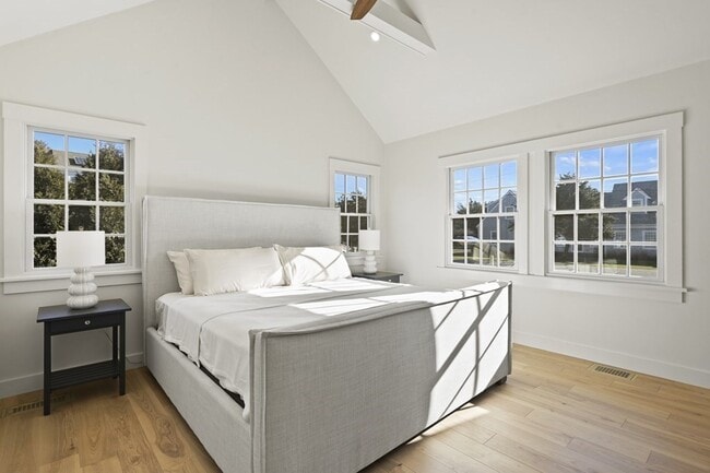 Photo - 29 Mercier Way