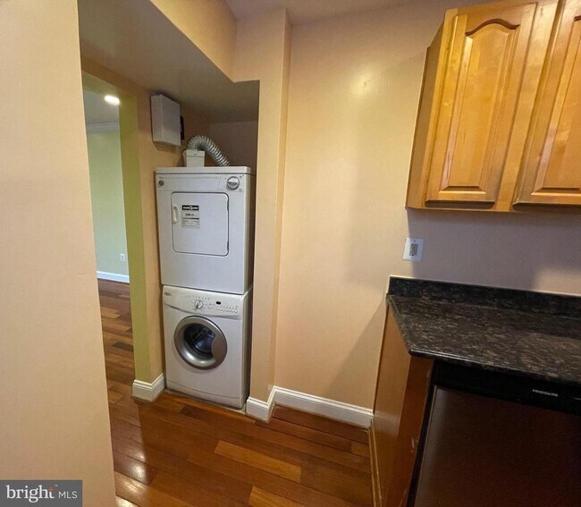 Photo - 3868 9th St SE Unit 202