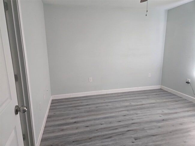 22061 Russell Dr Unit 10
