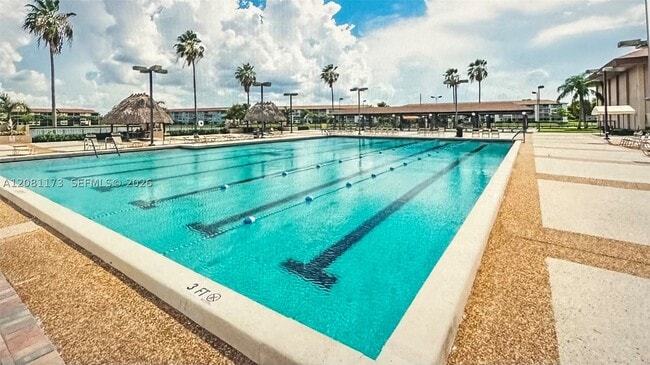 227 Tuscany Ln Unit 227
