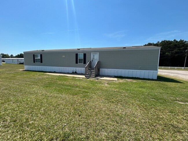 Photo - 305 Walker Ct