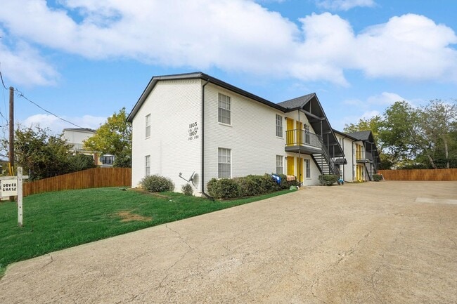 Building Photo - The Dover Unit 108
