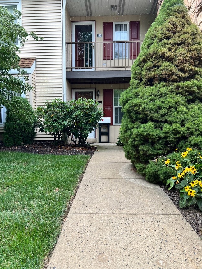 151 Valley Greene Cir Unidad 1 Bedroom Wyo. Cond Rental Wyomissing