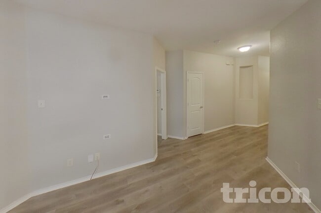 Photo - 1812 Fairbanks Dr