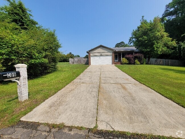 Building Photo - 309 Sparrow Dr Rental