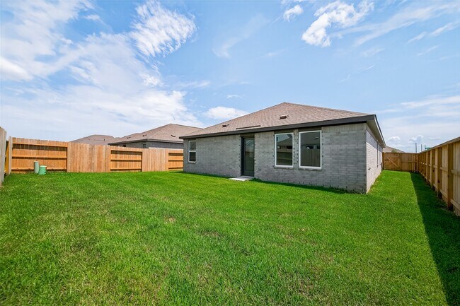 Photo - 28938 Rustic Windmill Wy