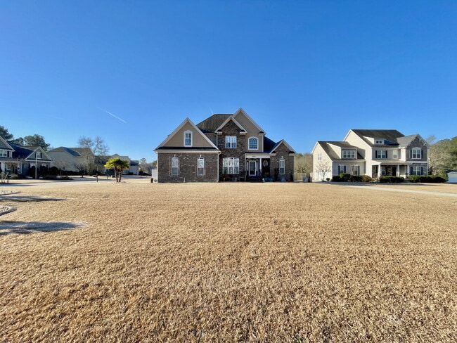 Photo - 4 Bed, 2 Bath Nest With Pool In Mariner's Pointe